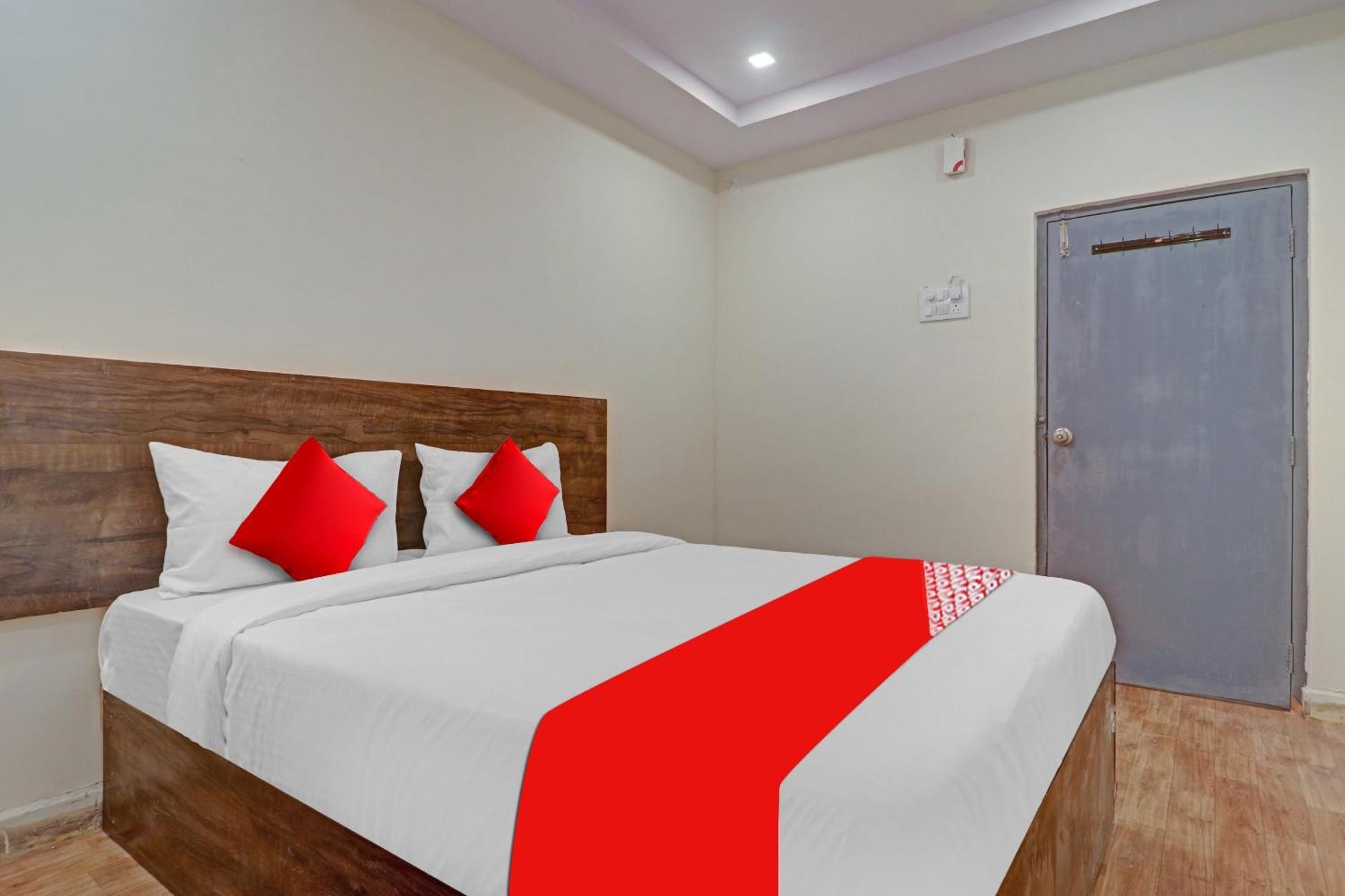 Hotel O R Square Bn Reddy Sururnagar 외부 사진