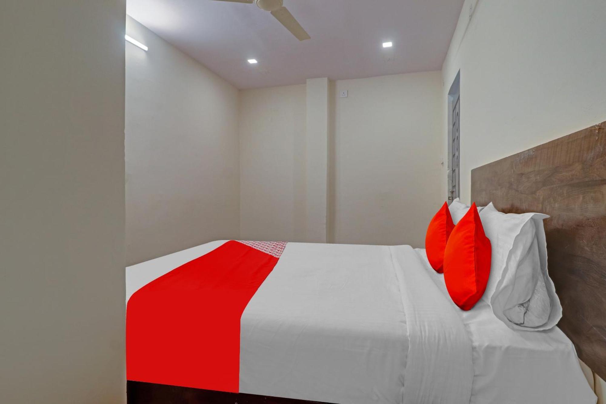 Hotel O R Square Bn Reddy Sururnagar 외부 사진